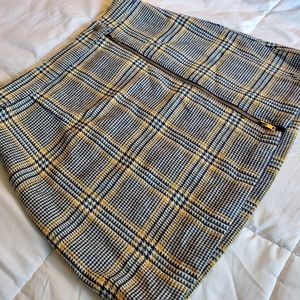 Abercrombie & Fitch Plaid Zipper Front Mini Skirt, Size M